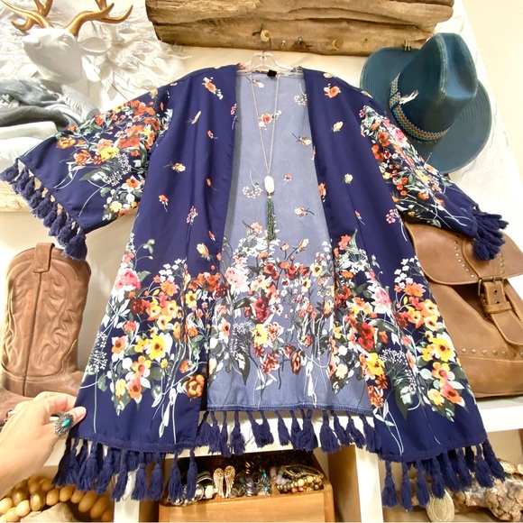 Fringe boho floral cover up W shabby chic resort vacay beach vibe - Picture 3 of 9